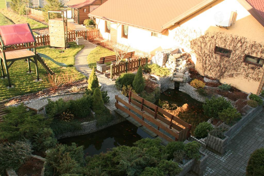 Hotel Kuznia Oberza Polska Łysomice Exterior foto