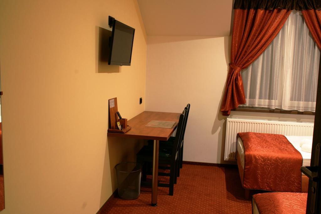 Hotel Kuznia Oberza Polska Łysomice Quarto foto