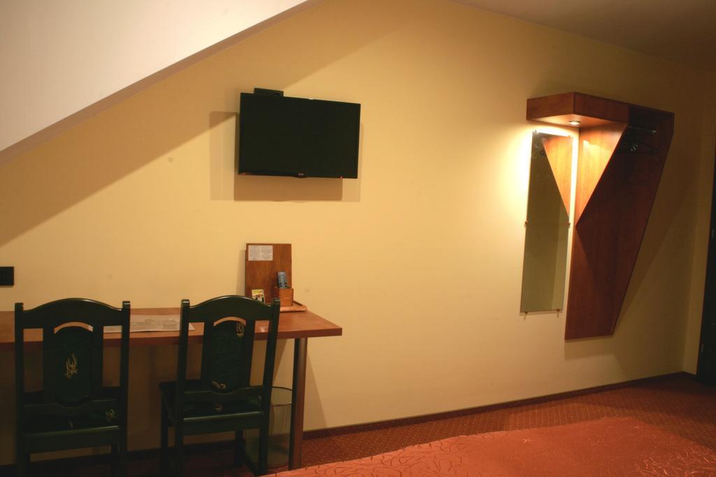 Hotel Kuznia Oberza Polska Łysomice Quarto foto