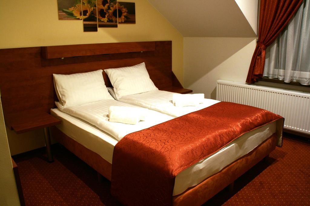 Hotel Kuznia Oberza Polska Łysomice Quarto foto